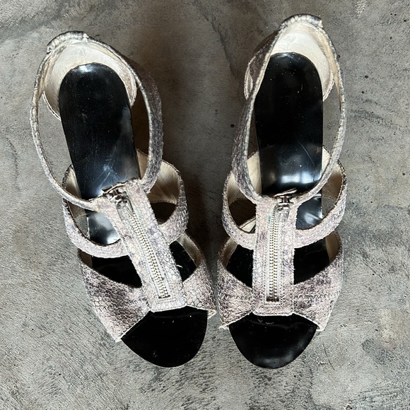 Michael Kors heels - Picture 2 of 6